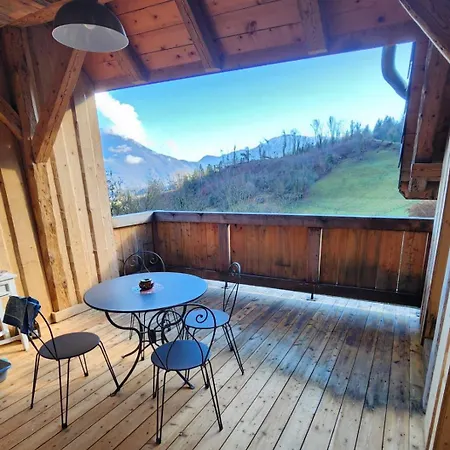 Maison De Village Nyaraló